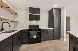 3527 La Retama Dr in Houston, TX - Building Photo