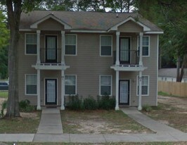 102 White Dr