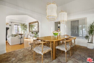 105 S La Jolla Ave in Los Angeles, CA - Building Photo - Building Photo