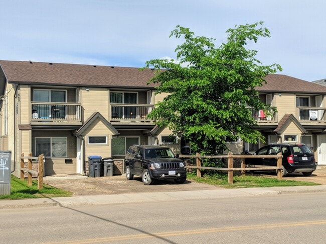property at 860-105 105 Ave