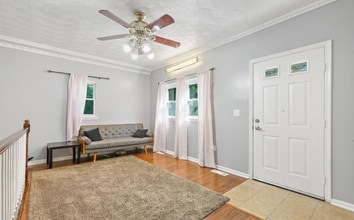 12200 Lanham Severn Rd in Bowie, MD - Foto de edificio - Building Photo