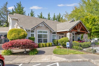 Abbey Rowe Apartments in Olympia, WA - Building Photo - Building Photo