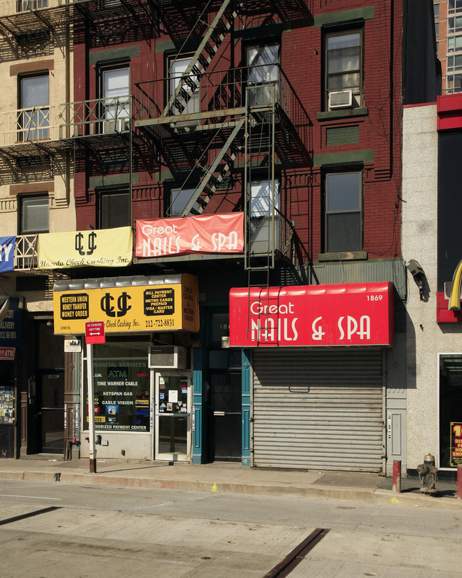 1869 Second Ave in New York, NY - Building Photo - Building Photo