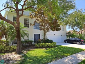 5947 Ridge Lake Cir in Vero Beach, FL - Foto de edificio - Building Photo