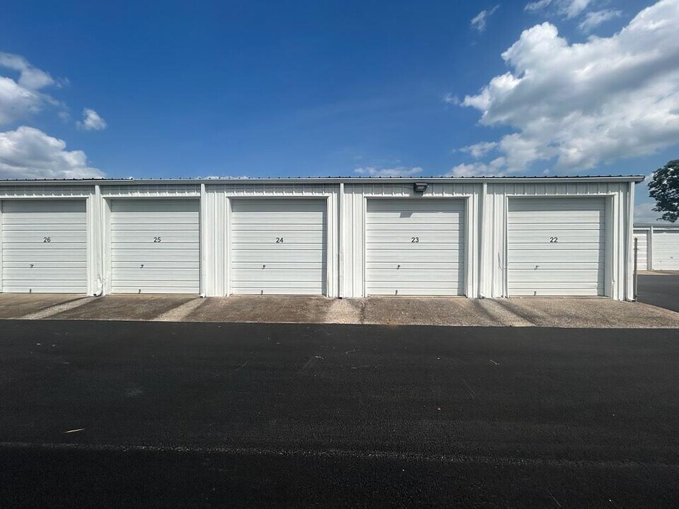 950 Lehman Ave in Bowling Green, KY - Building Photo