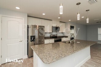 800 August St SE in Palm Bay, FL - Building Photo - Building Photo