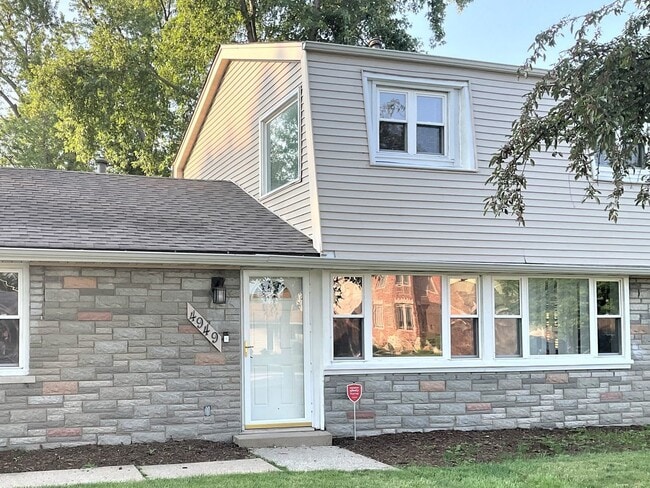 property at 4949 Paxton Rd