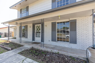 9614 Boonsboro Dr in San Antonio, TX - Building Photo - Building Photo
