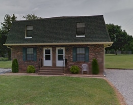 203 N Electra St in Gallatin, TN - Building Photo