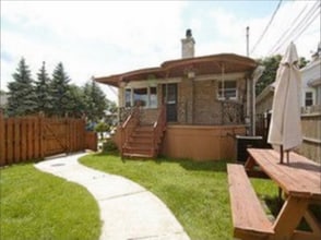 5501 N Mobile Ave in Chicago, IL - Building Photo - Building Photo
