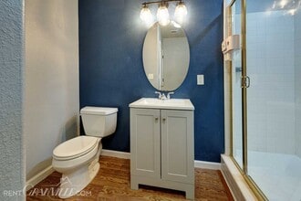2822 E Granada Ave. in Fresno, CA - Building Photo - Building Photo