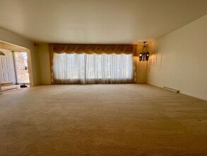 303 Hedgerow Ln in Wyncote, PA - Building Photo - Building Photo