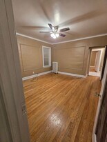 8031 S Rhodes Ave in Chicago, IL - Building Photo