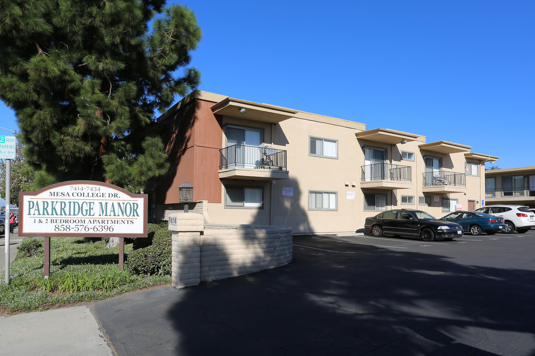 Parkridge Manor Apartments in San Diego, CA - Building Photo