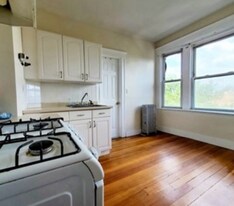 269 Harvard St, Unit 43 in Cambridge, MA - Building Photo