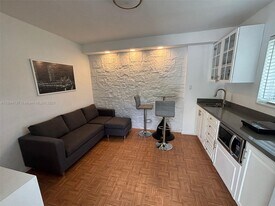 14615 N Miami Ave in Miami, FL - Building Photo