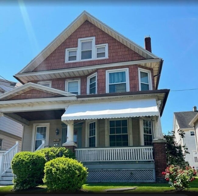 property at 308 North Blakely Street
