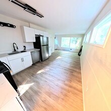 308-310-310 Crosman Terrace in Rochester, NY - Building Photo - Building Photo