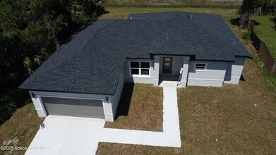 2862 Pomello Ave SW in Palm Bay, FL - Building Photo - Building Photo