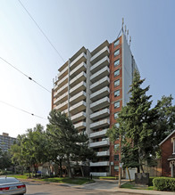 Southwick Place in Hamilton, ON - Building Photo - Building Photo