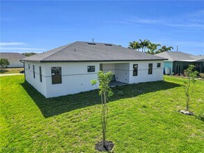 24 NW 21st Ave in Cape Coral, FL - Building Photo - Building Photo
