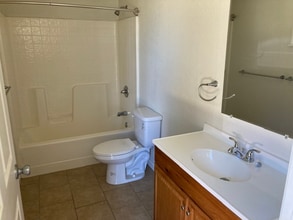 13514 Airline Hwy in Paicines, CA - Building Photo - Building Photo