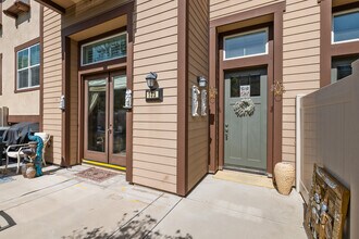 732 Tennis Club Ln in Thousand Oaks, CA - Building Photo - Building Photo