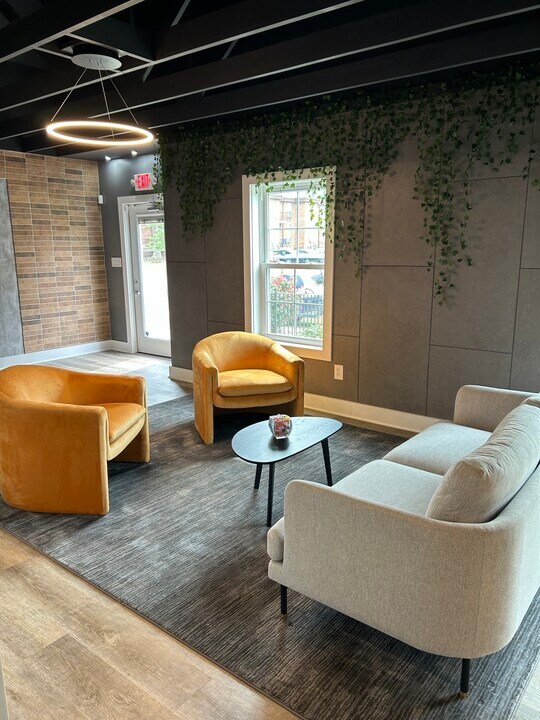 Kensington Square Apartments in Florissant, MO - Foto de edificio