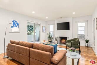 329 S Reeves Dr in Beverly Hills, CA - Building Photo - Building Photo