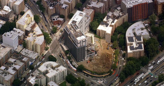 Starhill Phase I and II in Bronx, NY - Building Photo - Building Photo