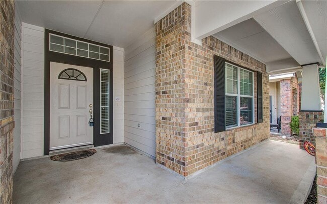 5003 Riverbridge Ct in Spring, TX - Foto de edificio - Building Photo