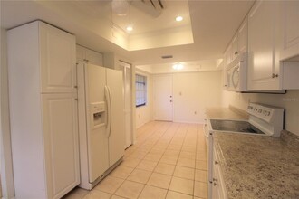 4633 La Jolla Dr in Bradenton, FL - Building Photo - Building Photo