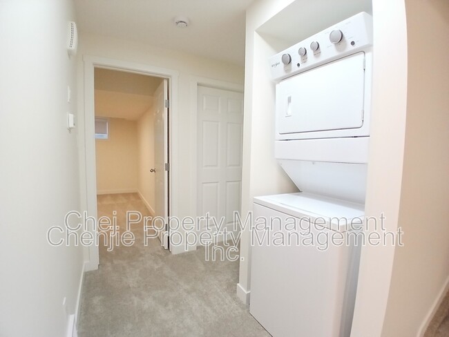 5094-5094 River’s Edge Wy NW in Edmonton, AB - Building Photo - Building Photo