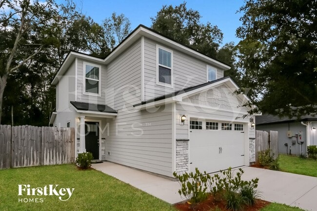 8303 Thor St in Jacksonville, FL - Foto de edificio - Building Photo