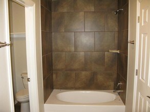 11649 Royal Coach Dr in Yukon, OK - Building Photo - Building Photo