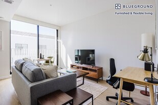 200 Mesnager St in Los Angeles, CA - Building Photo