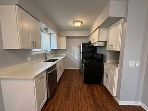 11265 Essex Ave in Warren, MI - Building Photo - Building Photo