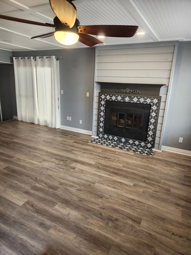 property at 2845 Charlemagne Dr