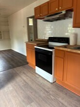 5731 Mitchell Ct in New Port Richey, FL - Building Photo - Building Photo