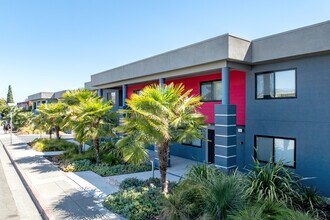 Innovation at Hollenbeck in Sunnyvale, CA - Foto de edificio - Building Photo