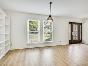 4302 Twisted Tree Dr in Austin, TX - Building Photo - Building Photo
