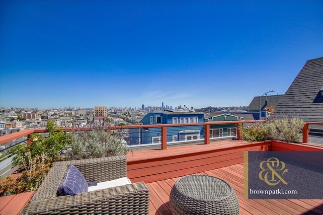 16 Montezuma St in San Francisco, CA - Building Photo - Building Photo