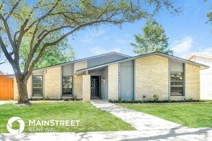 2902 Branch Oaks Dr in Garland, TX - Building Photo