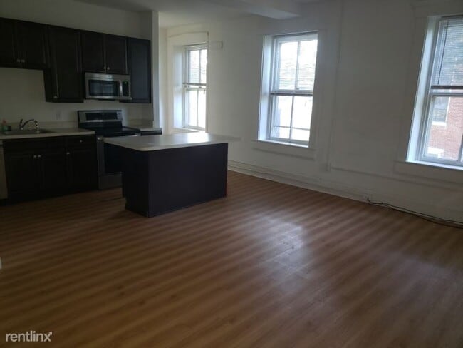 323 N George St in Millersville, PA - Building Photo - Building Photo