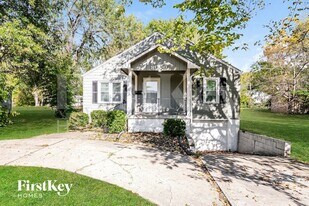 8000 E 87th St in Raytown, MO - Building Photo