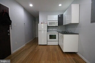 1525 W Seybert St in Philadelphia, PA - Building Photo - Building Photo