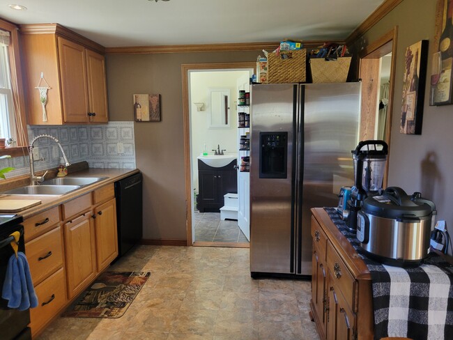 385 Shippensburg Rd in Newville, PA - Building Photo - Building Photo