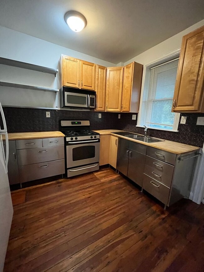 property at 328 N 42nd St