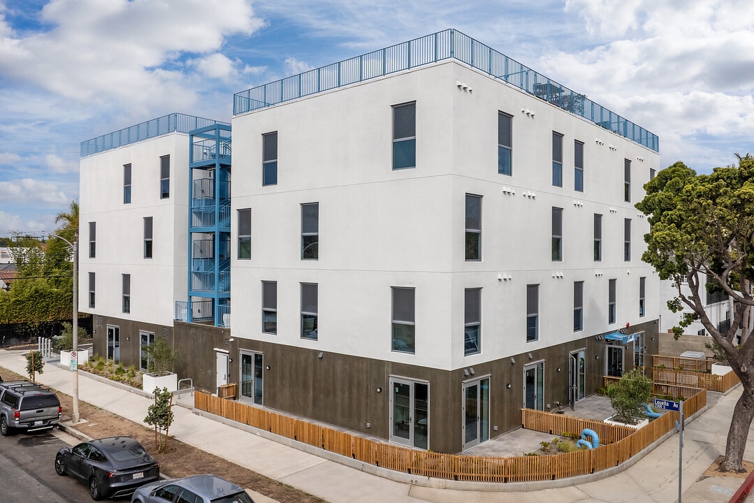 The Louella in Venice, CA - Foto de edificio