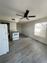 3820 N 9th Ct in McAllen, TX - Building Photo - Building Photo